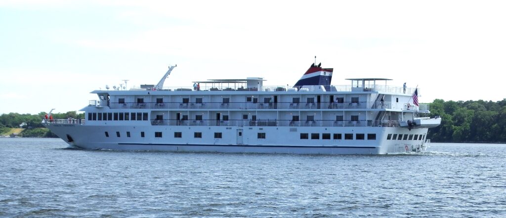 Cruise Ship